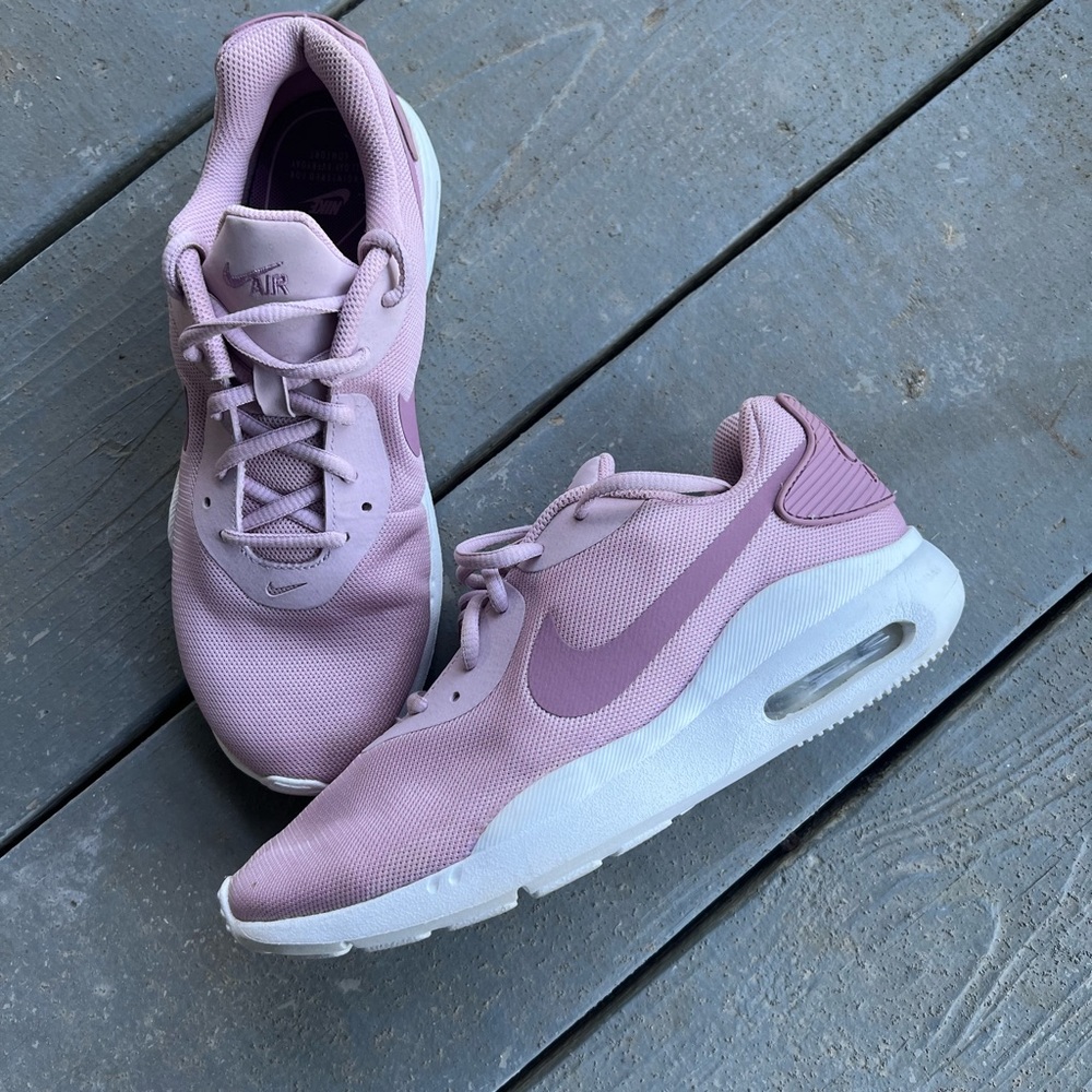 Nike Air Max Oketo 'Plum Chalk Dust' Trainer Women's Size 8